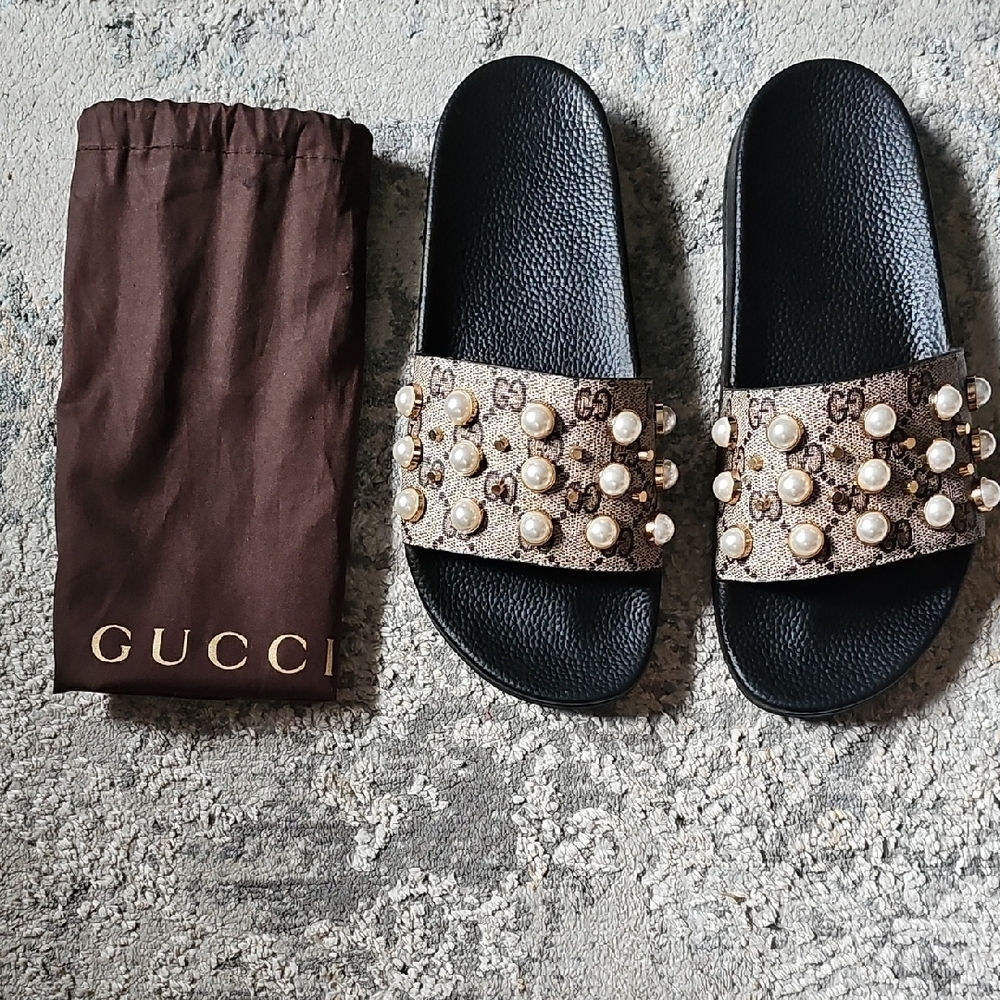 Gucci Black and Brown Pearl Embellished Slides